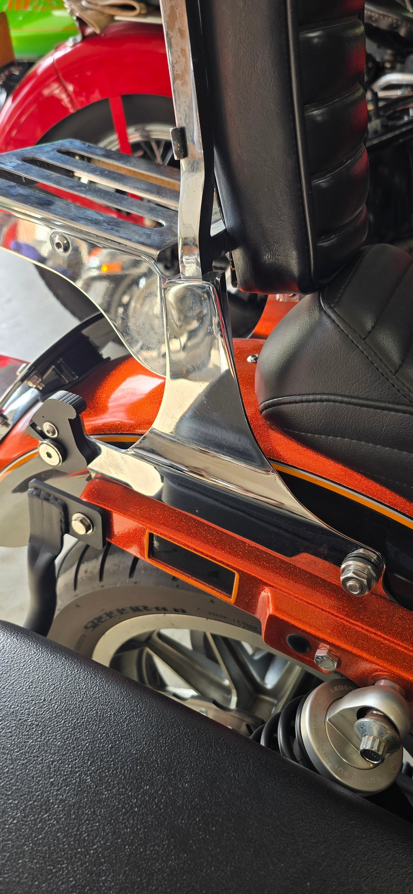 Side plate with quick detach sissy bar attached